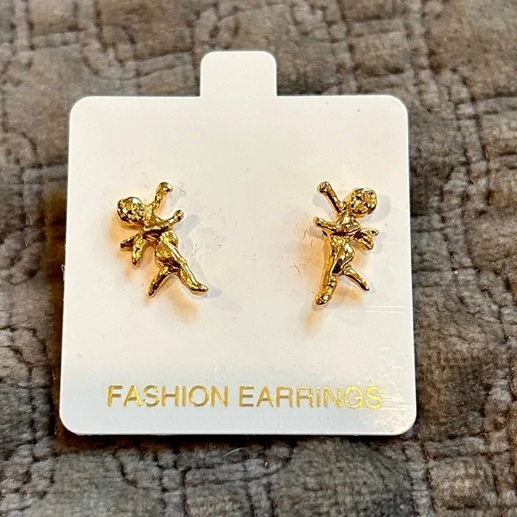 Vintage Fashion Angel Studs - Picture 1 of 2
